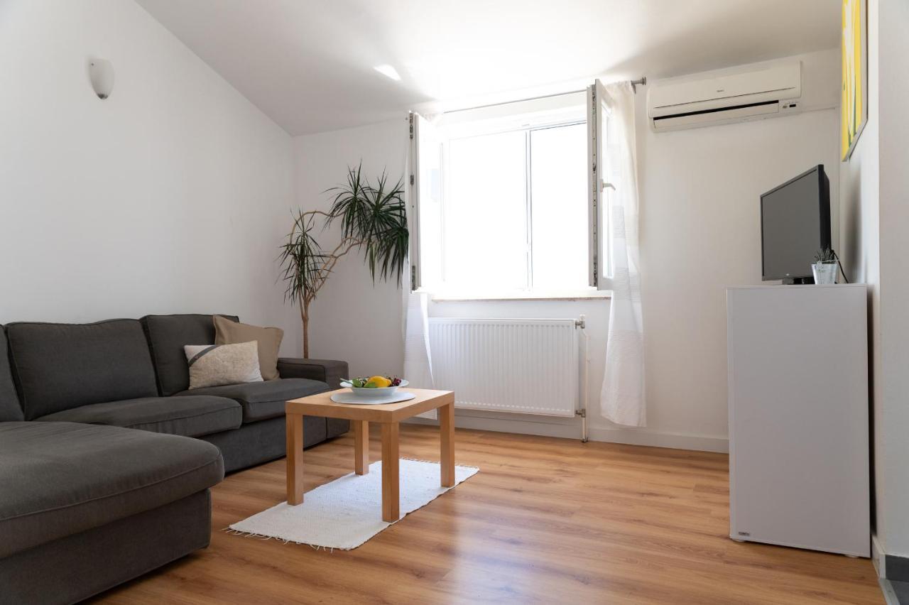 Sukošan Apartments A&T מראה חיצוני תמונה