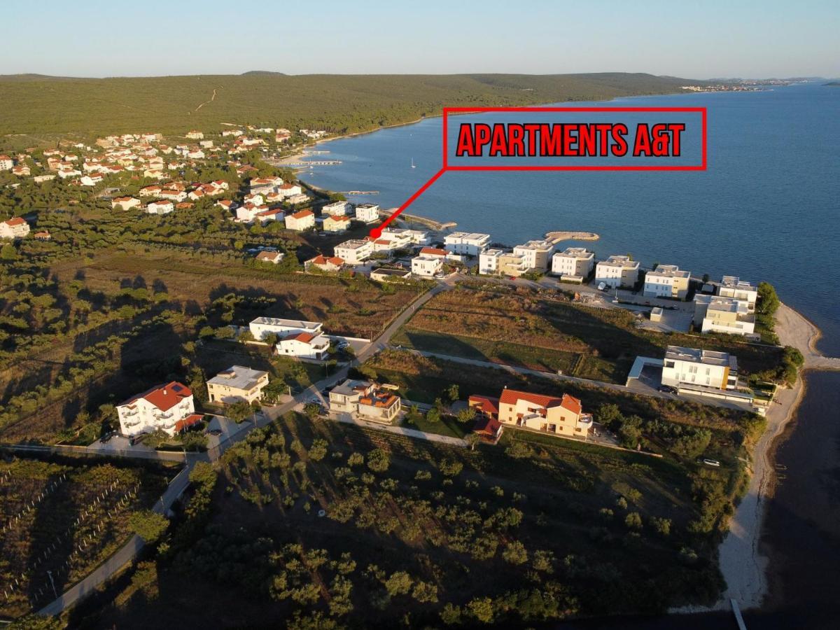 Sukošan Apartments A&T מראה חיצוני תמונה