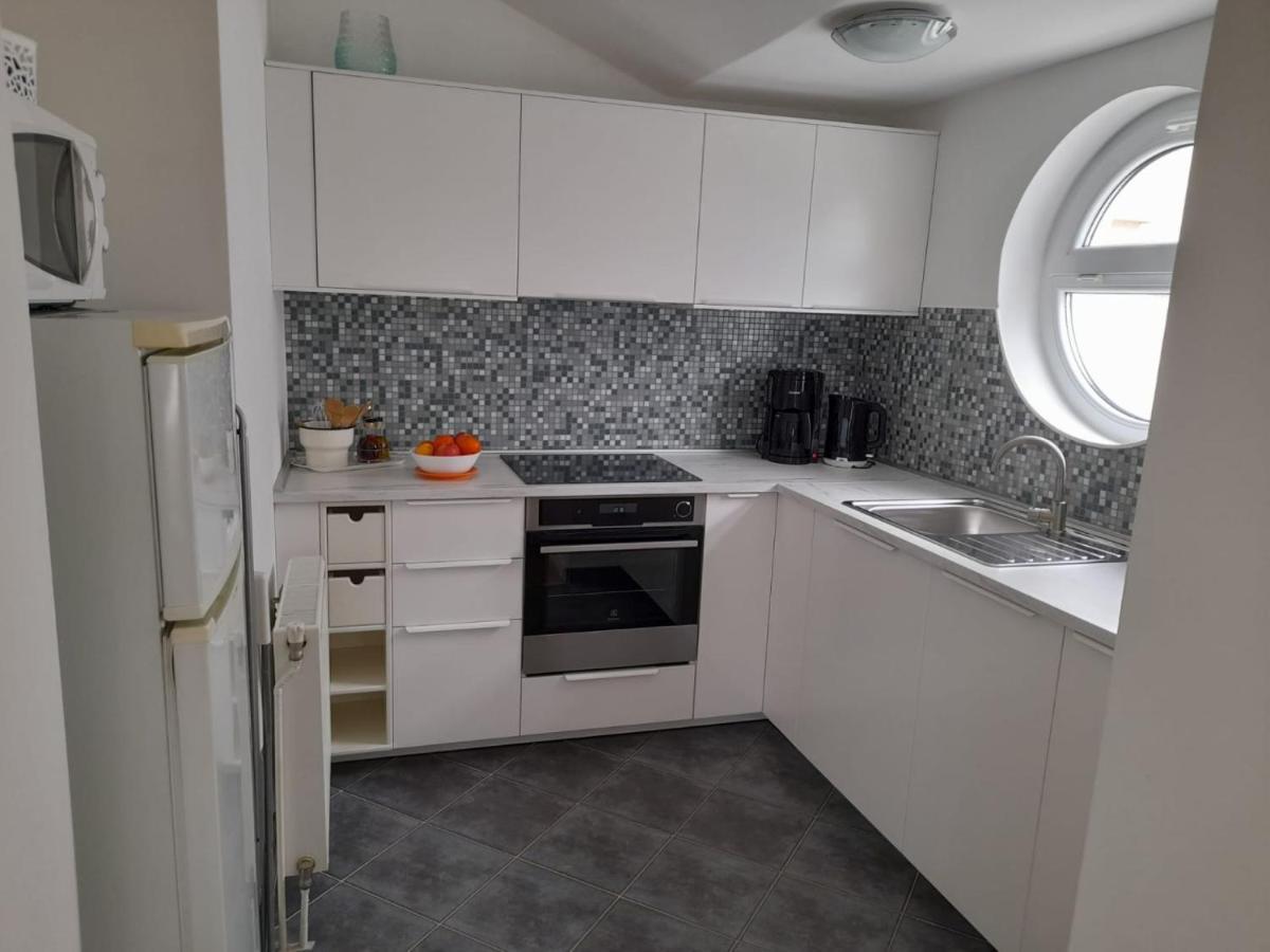 Sukošan Apartments A&T מראה חיצוני תמונה