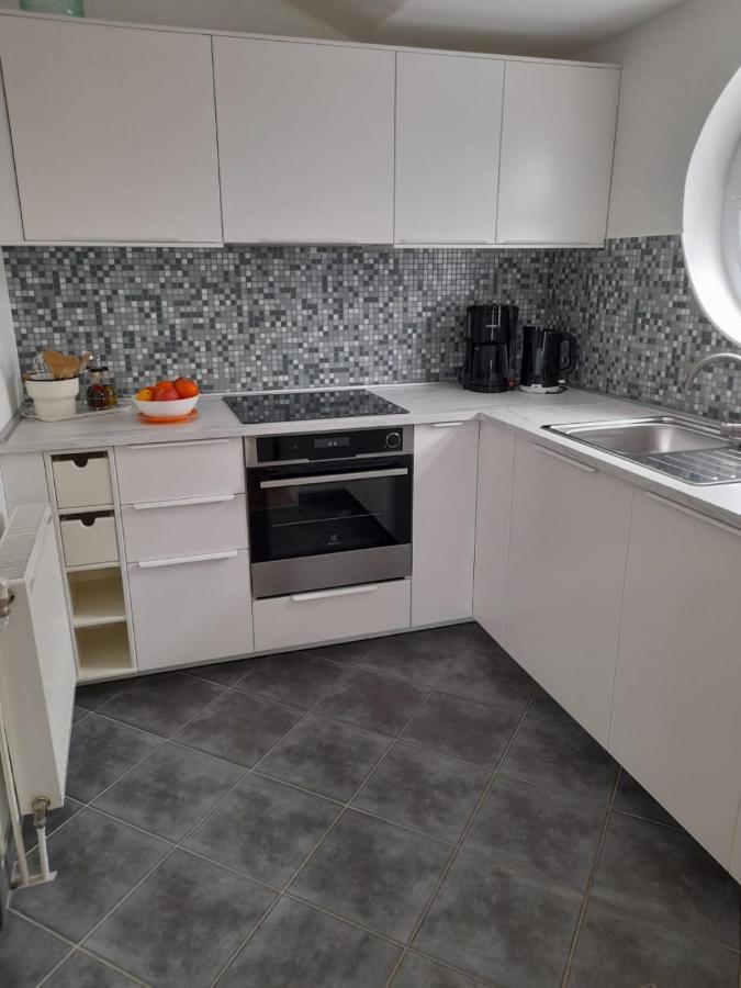 Sukošan Apartments A&T מראה חיצוני תמונה